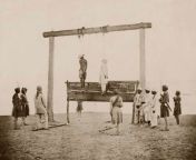 In 1858, India comes under direct rule of the British crown after a failed Indian mutiny. After their capture of Delhi the Indian mutineers lost the city to British forces who extracted swift reprisals by hanging the leaders. Two of them are hanging fromfrom hindi sex choda chodi in garden india indian