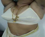 What to do with this aunty? from tamil talking with fingering aunty