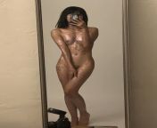 BTS of nude glitter photoshoot from felicityazura