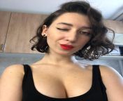 Are red lips sexier than others? from xxx red lips blowjobikh girl sex mms