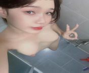 Scrub a dub dub, looks who looks stunning in the tub from bai ling looks stunning in tiny bikini 79