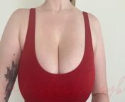 Nothing better than red hot cleavage ? from desi anita hot cleavage show