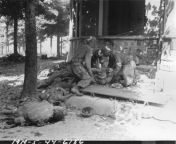 American medics giving aid to a group of French soldiers hit by artillery shells. Colleferro, Italy 2 June, 1944 [3367 × 2923] from 达曼市哪里有小姐服务123靓妹网止▷k8989 com125哪个宾馆大保健品▷哪个宾馆高端夜总会特殊服务 2923