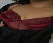 Desi slut dressed up and ready to serve from desi auntu sare up