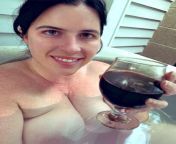 Sitting in the hot tub with pure dessert. It’s a black and blue chocolate chip pancake stout by Untitled Art out of Wisconsin. Pure heaven. from pure nudisn Ã…Â¯ips