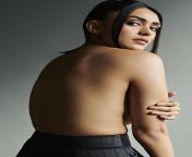 Mrunal Thakur topless showing her back while hiding her huge melons by hand still giving glimpse of them ? and what to say about her lusty eyes from priyanka biswas riding and giving glimpse of her