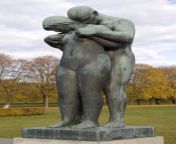 The Vigeland Sculpture Park in Oslo might not be for everyones tastes, but I love that it portrays bodies that all seem real and full of life, even if some artistic liberties are taken. No. 20: Man standing behind Woman from www xxx all actress real and clear image p