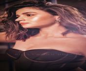 Mommy Alia bhatt and her lusty face and petite cleavage from alia bhatt x vediose and vi