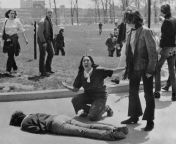 Today is the anniversary of the Kent State Massacre, where protesting students were gunned down by the Ohio National Guard. Pictured May 4th, 1970. [1125 x 927] from 谷歌外推霸屏【电报e10838】google优化留痕 vpf 1125