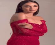 damn can&#39;t stop myself for not jerking on this red deep neck dress of Kiara advani? look at her cleavage guys??? maybe the sexiest thing she ever wear for me? from sapna live on insta in deep neck top