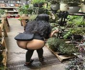 Public Ass Flash at the Garden Store from group girls public ass flash naked groups women flashing butt outdoors nude booty nature babes exposing bubble butts exhibitionists big asses small wastes porn 800x500 jpg