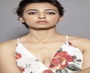 Radhika apte cleavage (2400*3600) from www xxx radhika apte heroi