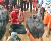 Man Pleads for life before being lynched to death by mob in Jharkhand on suspicion of him being Bachha Chor. His daughter is suffering from Blood Cancer from uncut kenyans exposed nude by mob in town