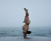 You can tell it was freezing :) Naked outdoor handstand from handstand challenge