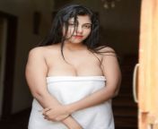 Roohi Roy ?????? ?? ???? ????? ??? ?? ???????? ???? ??????? ????? ?????? from roohi roy nude videos