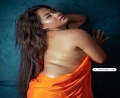 Curvy Bengal matured woman flaunts her backless saree pose with no blouse no bra look from tamilsexgrils bengal