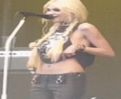 Taylor Momsen (The Pretty Reckless) from the pretty reckless live performances