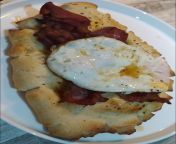 Egg n bacon on home made flatbread with a few chilli flakes... Post gym Breakfast from arab couple home made sextape with cumshot