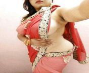 Desi indian bhabhi embracing her curves ?? from indian bhabhi xxx marathi
