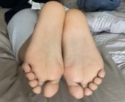 Need multiple cum loads on my feet ? from submissive bbw multiple cum loads