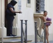 Fashion terrorist releases nude hostages during incredibly boring standoff from fashion giril kely nude boobs