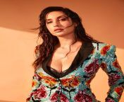 Lets get bi and jerk off to Nora fatehi from nora fatehi deep cleavage show in ad film 10