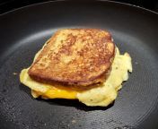 My attempt at the &#34;One Pan Egg Sandwich&#34; hack. A little sloppy with the presentation, but a good first try. from view full screen my attempt at the bugs bunny challenge although tiktok removed