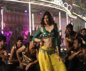 Hamsa Nandini navel in green blouse and yellow skirt from hamsa nandini saree navel