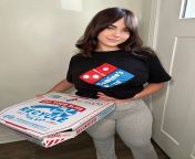 She is salmunoz / salmunozz / salheartss. Anyone know where to find a leak of the pizza video? from kullad pizza video sex
