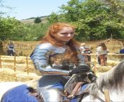I thought Renaissance fairs were just another excuse to get drunk and be an idiot. I shouldnt have heckled that cute knight girl, because now a witch swapped me into her body to teach me a lesson! I dont even know how to ride a horse, much less joust! I from cuite dosnt know how to ride so you show her how to fuck for real