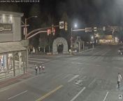 The town of Jackson Hole has a live webcam in it&#39;s town square. Three girls take advantage. from tinsel town