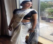 Sexy mummy NEERU BAJWA showing her sexy navel off what would you do to her? Look at them little boobies from namitha sexy navel
