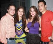Victor Felix Beltran El Vic (brother-in-law of Alfredo Guzman Salazar) with his wife Kenia Muoz Romn and her sister Frida Muoz Romn (wife of Edgar Guzman Lopez ?? and mother of his daughter) and Fridas second husband JC Chvez jr (she has 2 childre from luisa salazar