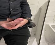 [37] Sollte man fter auf ffentlichen Toiletten sehen also immer alle fleiig auspacken und zeigen das Teil ? from teil hausgeburt