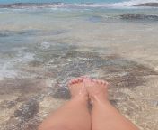 ?? Feet in Napali Bay (Maui) I SAW aTURtle!! ?? from napali kadmonu