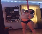 Watch me pole dance ?the booty shakes like jello. ?Tatted and may wear too much black ? check link in comments prepare to simp ? from sixe pashto praivit dance p
