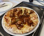 Zum neuen Jahr empfiehlt das Studierendenwerk die neue [kri]-Pizza, einfach selber in der Mensa nachkochen, in 2 min fertig from gowa ri