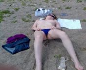 Lazy beach pee - my fave. from rajce girl beach pee