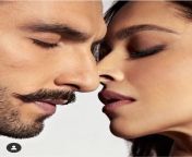 Deepika &amp; Ranveer Kiss Closeup from deepika pqdukone lip kiss