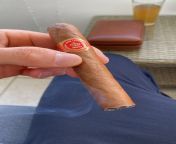 Enjoying a nice Juan Lopez Seleccion No. 2 from JUN 22 - already aged very nice in that short time frame from kale jun