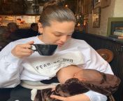 Mom Breastfeeding from mom breastfeeding mlik baby admin