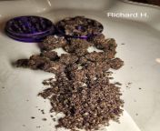 Sunday Morning Smokethis weeks SMS on PBL is some nice Purple Ganja from Richard H.s stash. It looks like ? and we appreciate the pic. Drop a pic of what your hootin on and it could be an upcoming SMS on PBL, right on ? from 43dnd9 sms