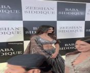 Palak Tiwari bending and showing her boobs infront of a guy and camera from palak muchhar pic