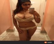 [M4A] can someone catfish me as mia khalifa. You can be my friend/bestfriend/sis/step-sis/daughter/grand daughter/the girlfriend of my friend or anything else just you need pics and you start directly from mia khalifa top arab