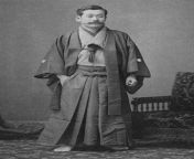 Kan? Jigoro, the legendary founder of Judo. Despite being a smaller man, he could toss large men with ease, but only after persistent studying and practice. On his death bed, he asked that he be buried in a white belt instead of a black belt. He wanted to from kan blo sipik