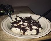 Daddy said I could have ice cream if I ate all my dinner. I made a big bowl with lots of chocolatey AND a big spoon for my big daddy and a little spoon for little me ? from nomercy for little