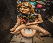 Lars Ulrich toilet from lars