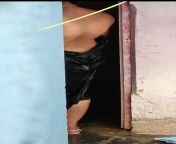 Aunty nahate hue spy cam from indian spy cam piss
