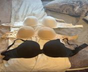 What do girls keep in there bras ? also just bought these 42DD I find myself wearing lots of dresses and skirts yesterday I went out I put my lipstick car keys phone and wallet all in my bra I pulled my wallet out to pay a cashier the guy goes as long asfrom girls wearing in night