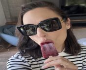 I bet my mommy Gal Gadot can give to my friends the best BJ ever! from fuck com rey gal